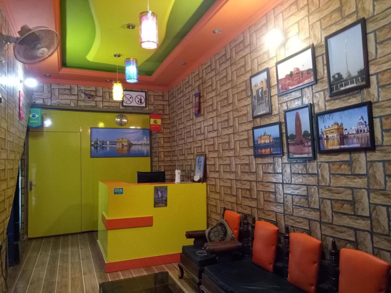 Wow Backpackers Hostels Amritsar Extérieur photo